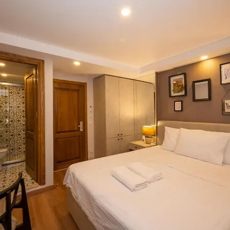 Taksim Hotel *